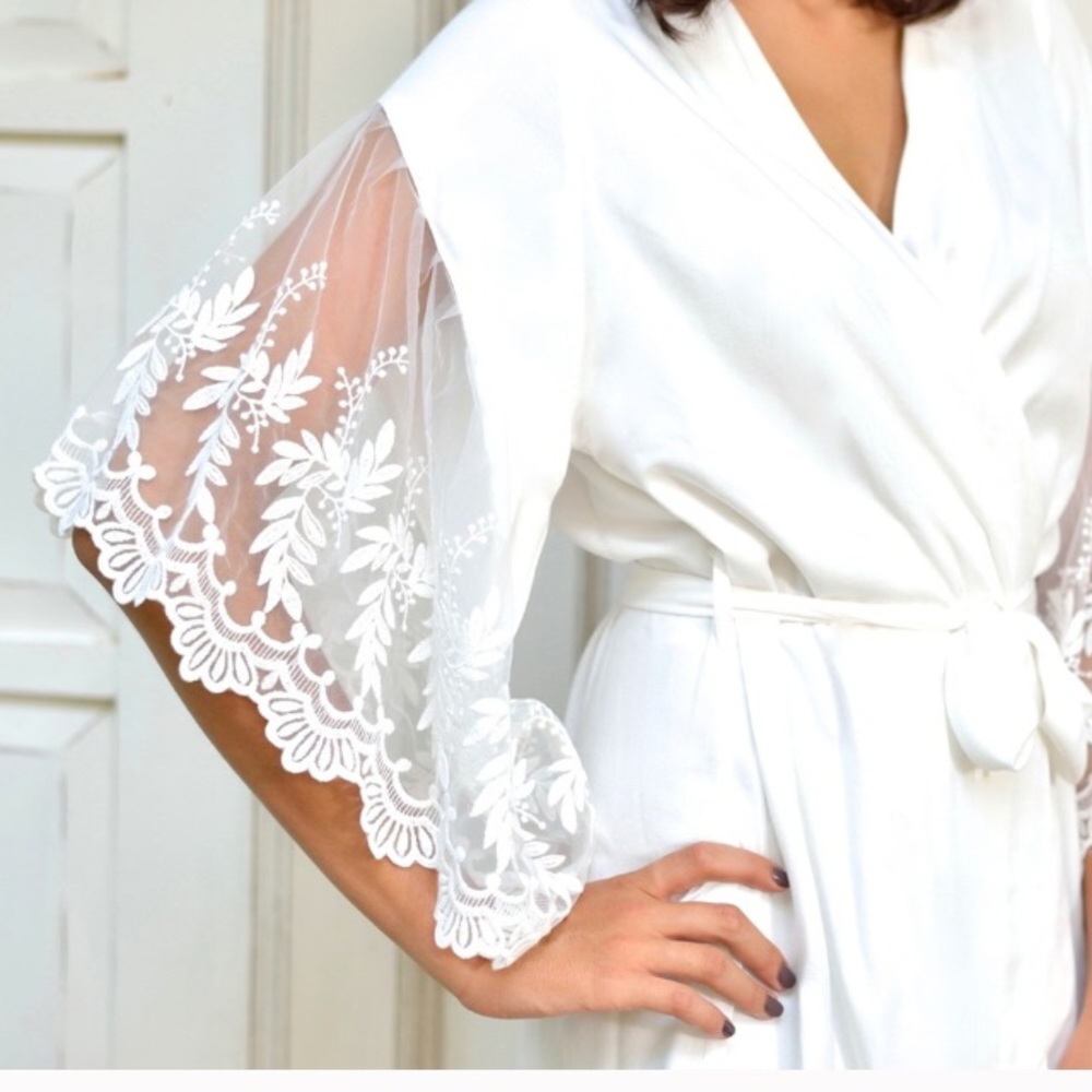 Piyama Bridal Robe - Picture 2 of 3